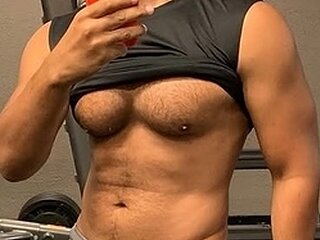Screen Shot of Lucas MG