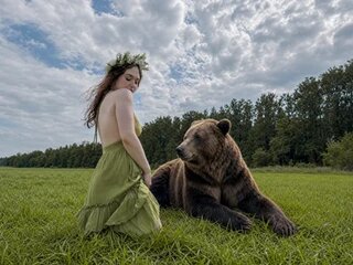 Screen Shot of RussianWoman