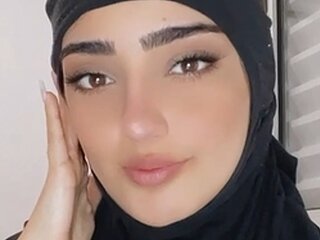 Screen Shot of Samira 23