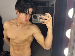 Screen Shot of ChristianLevyne