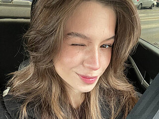 Screen Shot of LaurieKempkens