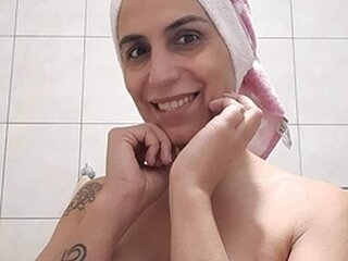 Screen Shot of Karyna Gaúcha