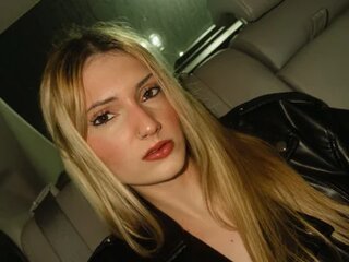 Screen Shot of Larissa516