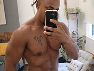 Screen Shot of Icaro Guerra