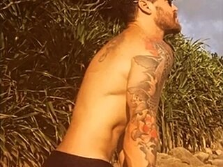 Screen Shot of Rafa Sexy