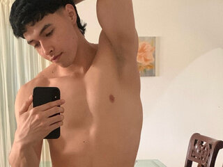 Screen Shot of LiamAndrewz