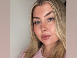 Screen Shot of PeachyPolUK