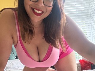 Screen Shot of Zarah_Housewife