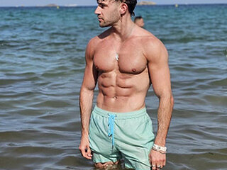 Screen Shot of ALPHA_HUNK