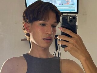 Screen Shot of CameronMiranda