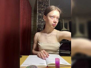 Screen Shot of 18YoungPussy18