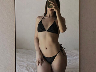 Screen Shot of Nicki