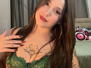 Screen Shot of Lua Brito