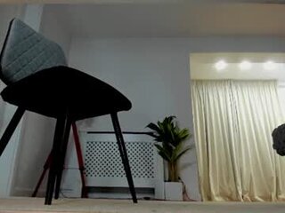 Screen Shot of legswattitude