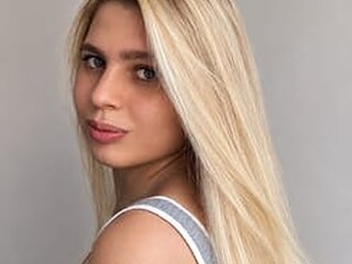 Screen Shot of Clara Medelim