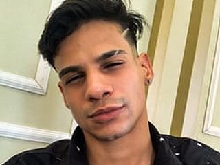 Screen Shot of Valmont Boy