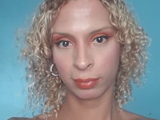 Screen Shot of Gatinha Loirinha