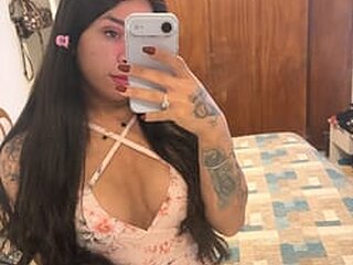 Screen Shot of Melissa Dias 25