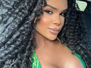 Screen Shot of Diane Dos Santos