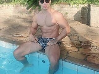 Screen Shot of Alejandro Hot
