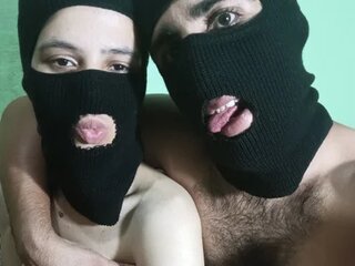 Screen Shot of Amira vs amir