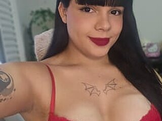 Screen Shot of Julia Love