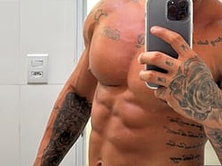 Screen Shot of Max Ferreira