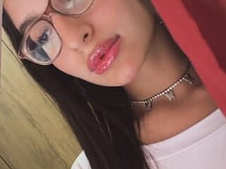 Screen Shot of Luara Cavalcante