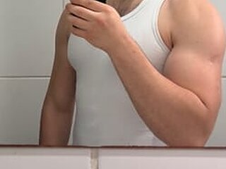 Screen Shot of Nik B