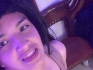 Screen Shot of AndreaValentinar